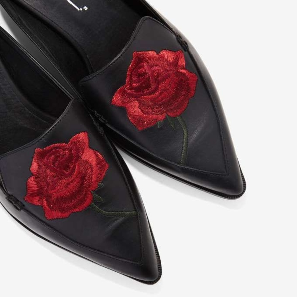 Intentionally Blank Fanning Mule